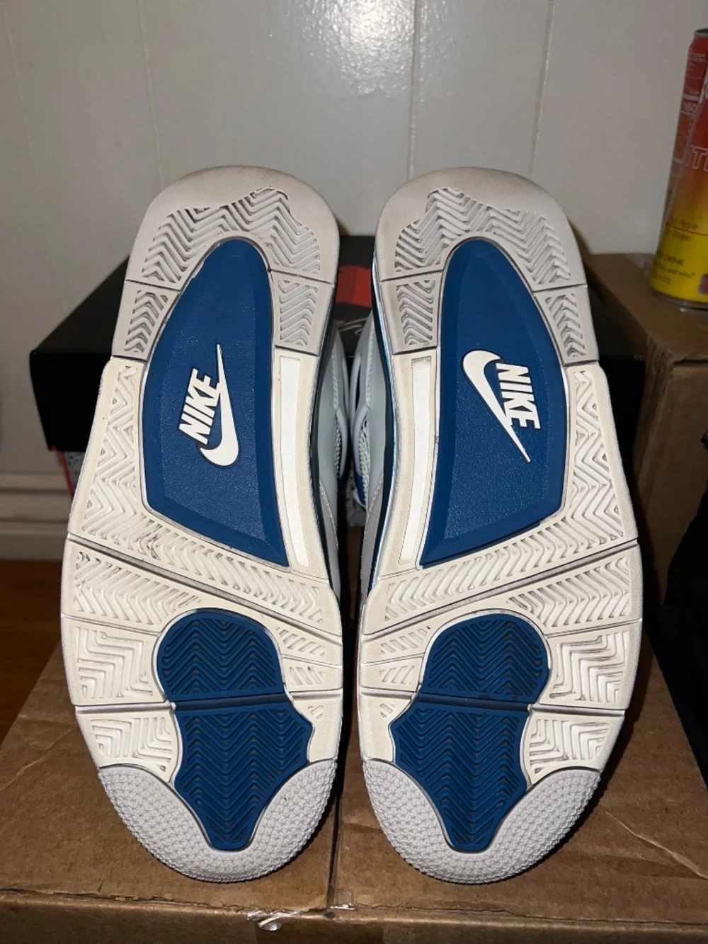 Size 8 - Air Jordan 4 Retro 2024 Military Blue (Pre-Owned, USED)